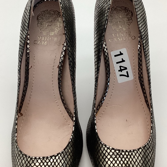 1930. Vince Camuto Silver & Black Pump NWOT Size 8.5 - Picture 13 of 13